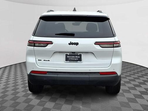 2021 Jeep Grand Cherokee L Laredo