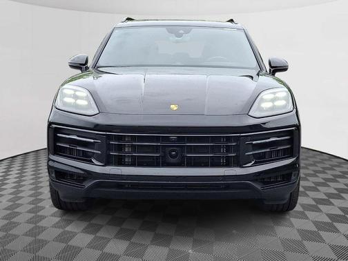 2024 Porsche Cayenne S