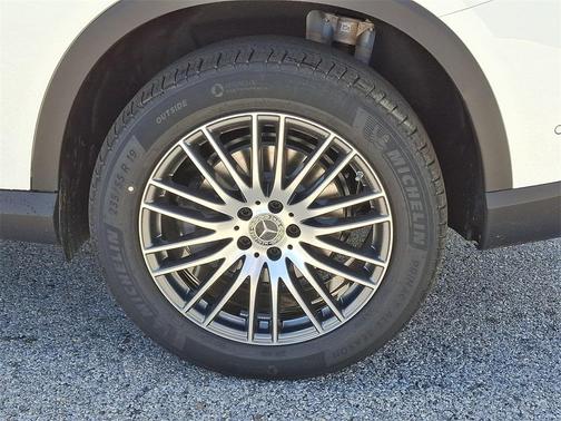 2025 Mercedes-Benz GLC 300 Base 4MATIC