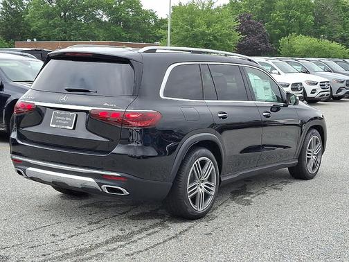 2025 Mercedes-Benz GLS 450 4MATIC