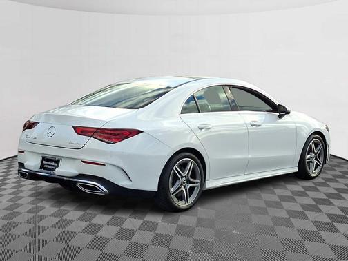 2022 Mercedes-Benz CLA 250 Base 4MATIC