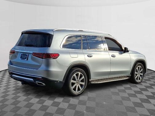 2022 Mercedes-Benz GLS 450 4MATIC