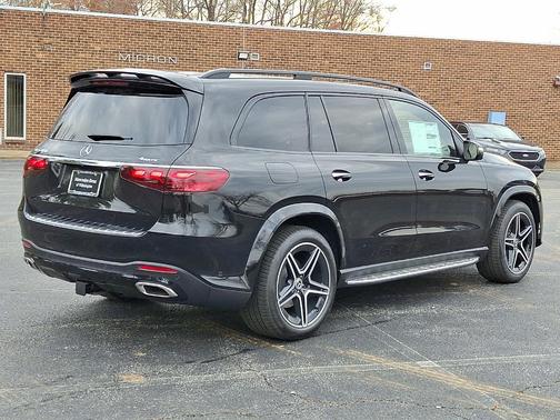 2026 Mercedes-Benz GLS 450 4MATIC