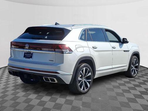 2025 Volkswagen Atlas Cross Sport 2.0T SEL Premium R-Line