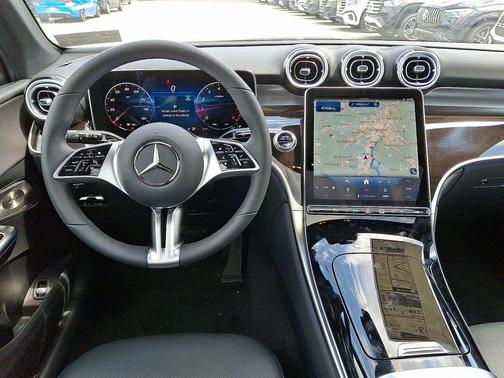 2025 Mercedes-Benz GLC 300 Base 4MATIC