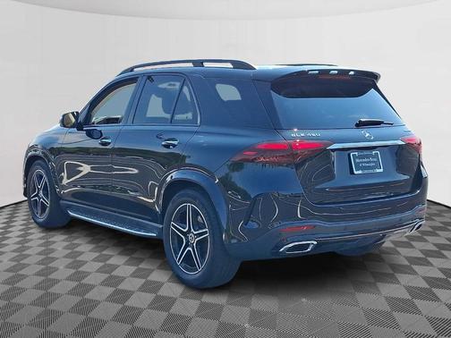 Obsidian Black Metallic 2026 Mercedes-Benz GLE 450 4MATIC