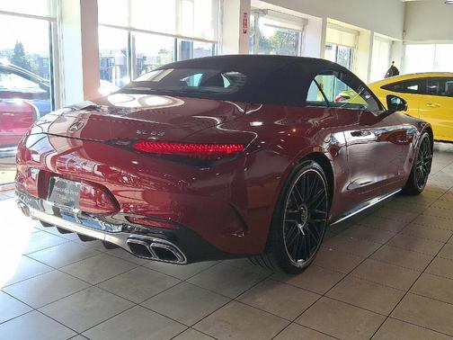 2022 Mercedes-Benz AMG SL 63 Base