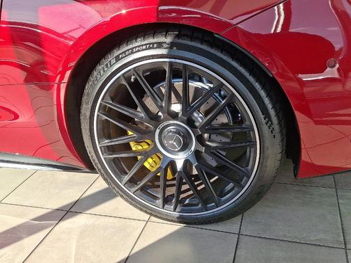 2022 Mercedes-Benz AMG SL 63 Base