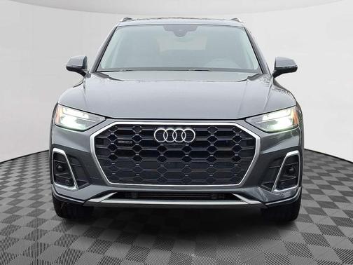 2022 Audi Q5 45 S line quattro Premium