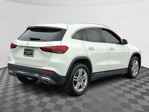 2022 Mercedes-Benz GLA 250 Base 4MATIC
