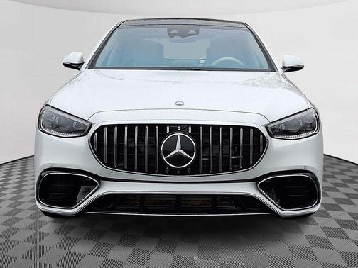 2026 Mercedes-Benz AMG S 63 E Base