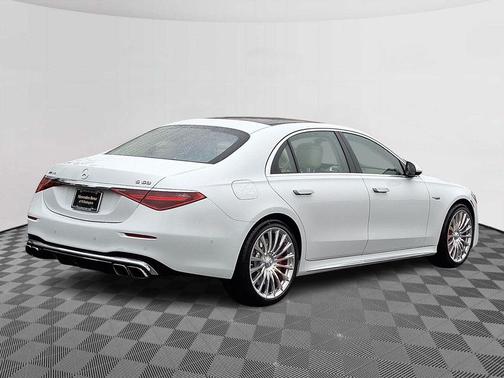 2026 Mercedes-Benz AMG S 63 E Base