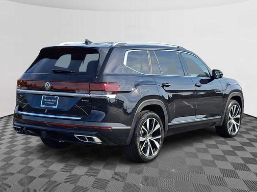 Deep Black Pearl Effect 2025 Volkswagen Atlas 2.0T SEL Premium R-Line