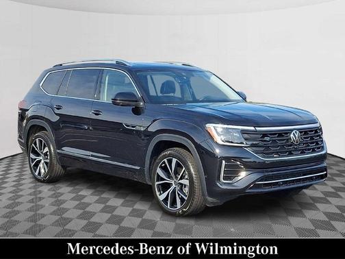 Deep Black Pearl Effect 2025 Volkswagen Atlas 2.0T SEL Premium R-Line
