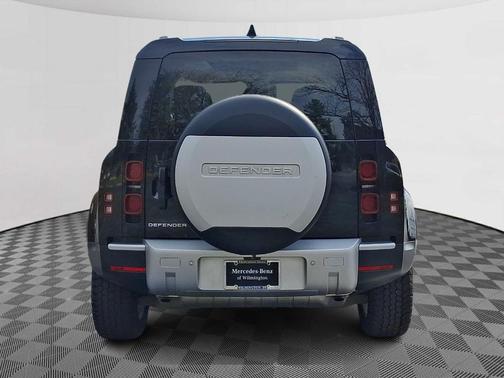 2024 Land Rover Defender P300