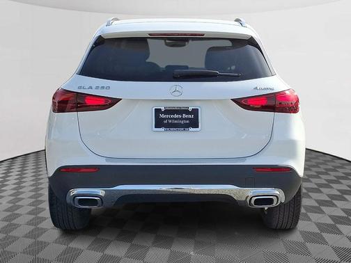 2025 Mercedes-Benz GLA 250 Base 4MATIC
