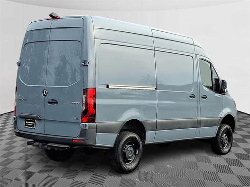 2024 Mercedes-Benz Sprinter 2500 ROOF