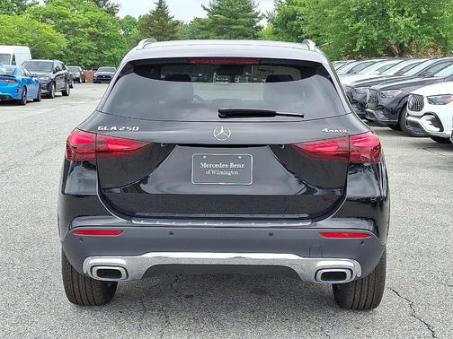 2025 Mercedes-Benz GLA 250 Base 4MATIC