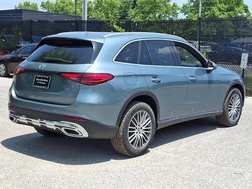 Verde 2026 Mercedes-Benz GLC 300 Base 4MATIC