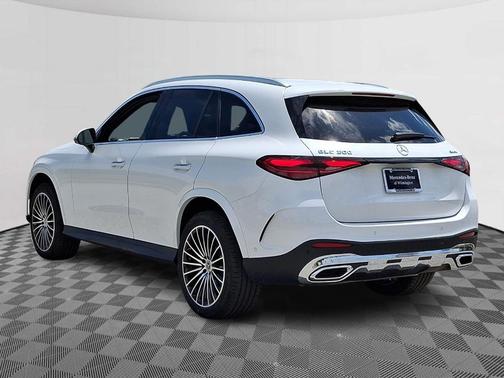 Polar White 2026 Mercedes-Benz GLC 300 Base 4MATIC