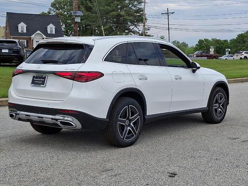 Polar White 2026 Mercedes-Benz GLC 300 Base 4MATIC