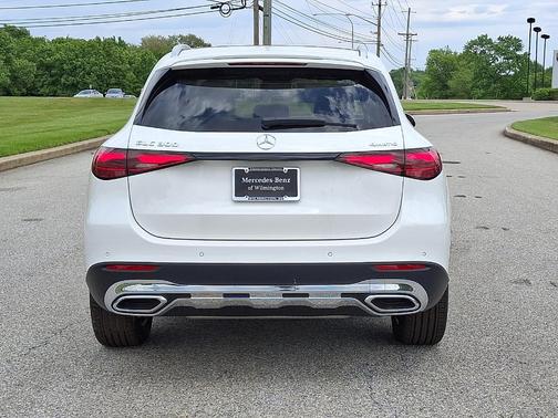 Polar White 2026 Mercedes-Benz GLC 300 Base 4MATIC