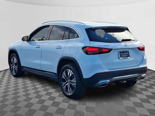 Polar White 2026 Mercedes-Benz GLA 250 Base 4MATIC