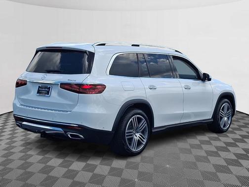 Polar White 2024 Mercedes-Benz GLS 450 4MATIC