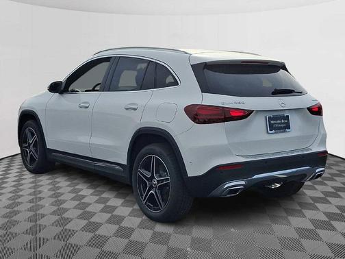 Polar White 2026 Mercedes-Benz GLA 250 Base 4MATIC