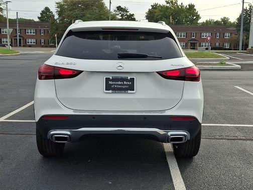 Polar White 2026 Mercedes-Benz GLA 250 Base 4MATIC