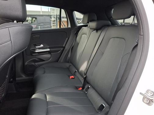 Polar White 2026 Mercedes-Benz GLA 250 Base 4MATIC