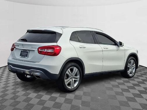 Polar White 2018 Mercedes-Benz GLA 250 Base 4MATIC