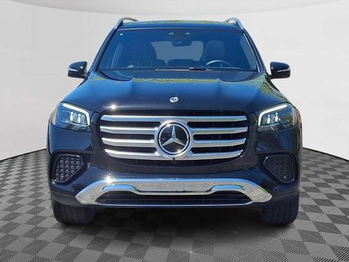 Black 2025 Mercedes-Benz GLS 450 4MATIC