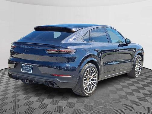 2022 Porsche Cayenne E-Hybrid Coupe Platinum Edition Hybrid