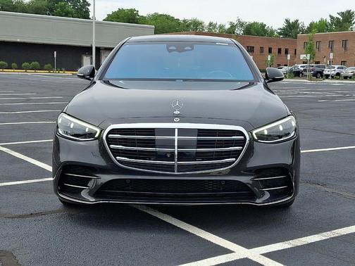 Graphite Gray Metallic 2023 Mercedes-Benz S-Class S 580 4MATIC