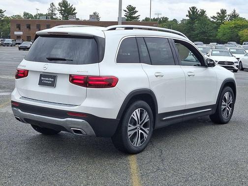 Polar White 2026 Mercedes-Benz GLB 250 Base 4MATIC