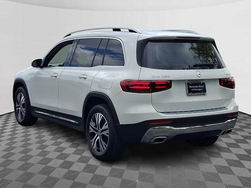 Polar White 2026 Mercedes-Benz GLB 250 Base 4MATIC