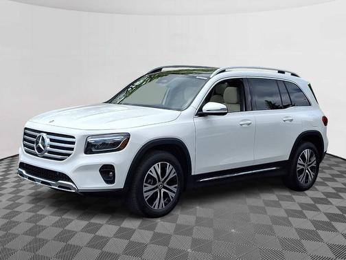 Polar White 2026 Mercedes-Benz GLB 250 Base 4MATIC