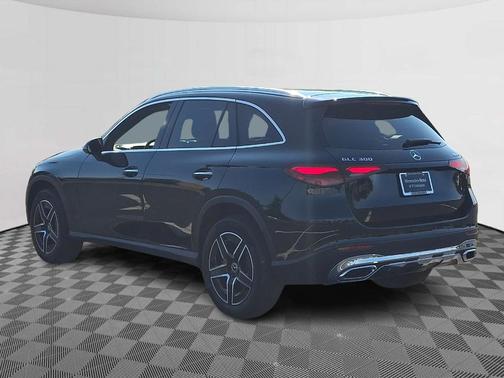 Black 2026 Mercedes-Benz GLC 300 Base 4MATIC