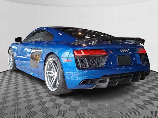 2017 Audi R8 5.2 quattro Plus