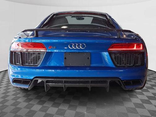2017 Audi R8 5.2 quattro Plus
