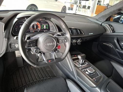 2017 Audi R8 5.2 quattro Plus