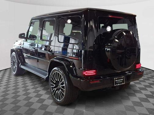 Obsidian Black 2026 Mercedes-Benz AMG G 63 Base