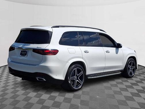 Polar White 2024 Mercedes-Benz GLS 450 4MATIC