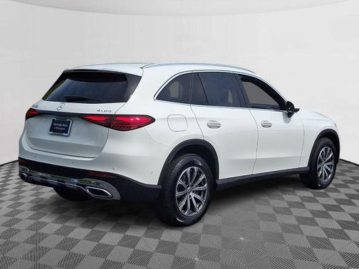 Polar White 2026 Mercedes-Benz GLC 300 Base 4MATIC