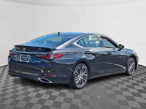 Caviar 2022 Lexus ES 350 Base