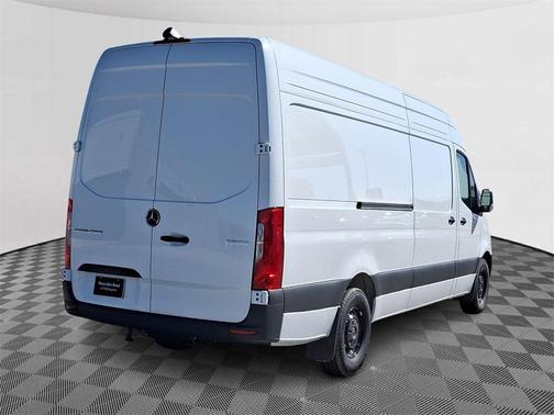 2025 Mercedes-Benz Sprinter 2500 High Roof