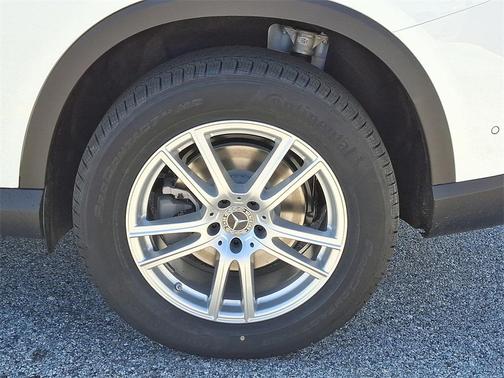 2025 Mercedes-Benz GLC 300 Base 4MATIC