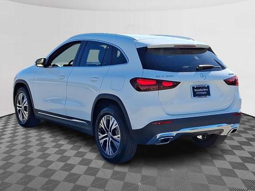 2025 Mercedes-Benz GLA 250 Base 4MATIC