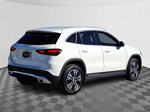 2025 Mercedes-Benz GLA 250 Base 4MATIC